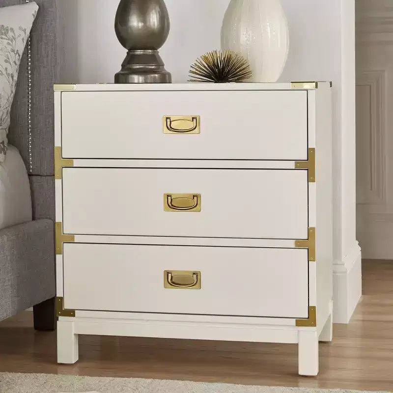 Comodino a 3 cassetti con inserti dorati – Espresso / Grigio / Bianco, montaggio da 1 persona