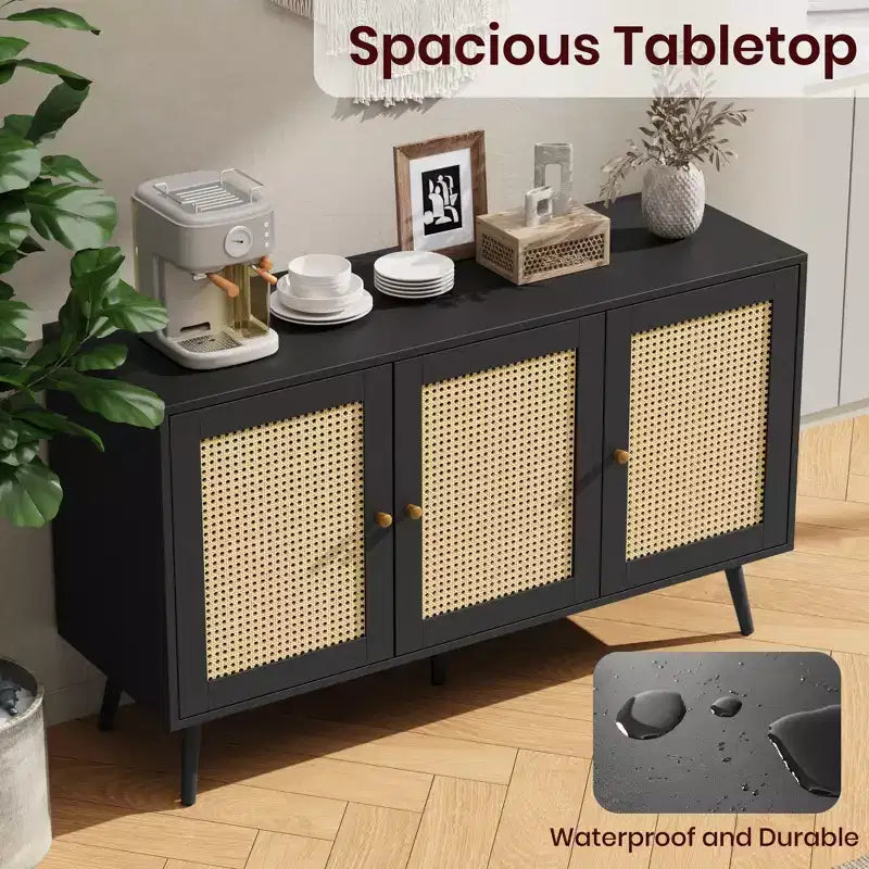 Credenza/Madia in Rattan Beige/Nero/Bianco con 3 Ante e Ripiani Regolabili – 1 Unità