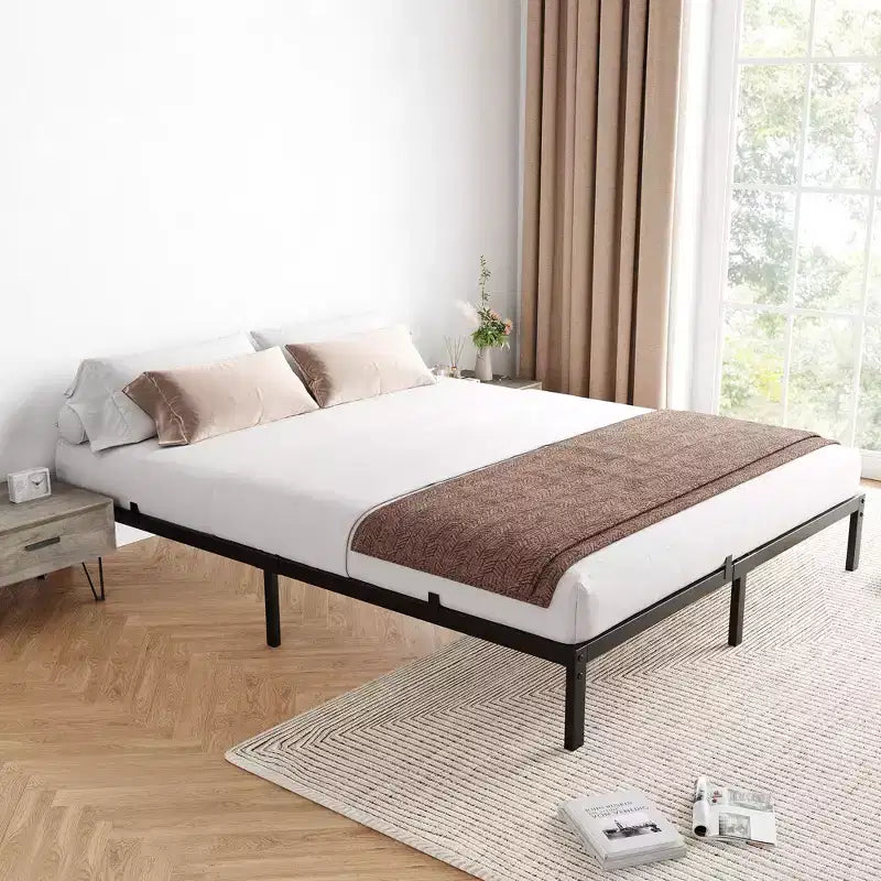 Struttura letto a piattaforma in metallo bianco/nero, Singolo/Piazza e mezza/Matrimoniale/King Size, Per 1-2 persone