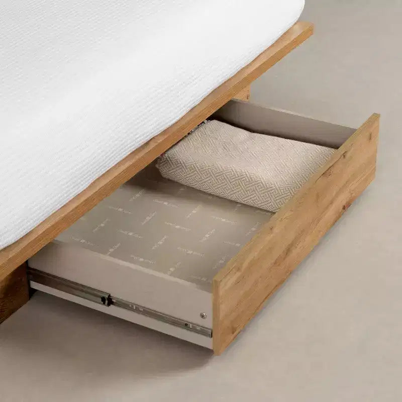 Letto a piattaforma matrimoniale/queen-size Nordik Oak con testiera e cassetto portaoggetti