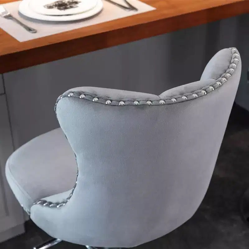 Sgabello da Bar Girevole in Velluto Grigio, Schienale Medio Trapuntato, Base Cromata, Set da 2